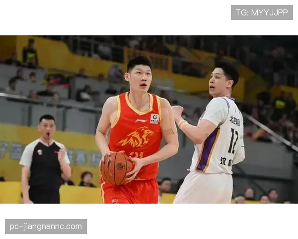 胡金秋今儿又上演买买买，普通人钱包先哭了吧？