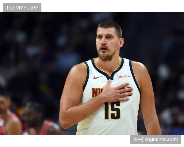 比尔·沃顿内线串联比肩约基奇，篮板助攻均显著提升